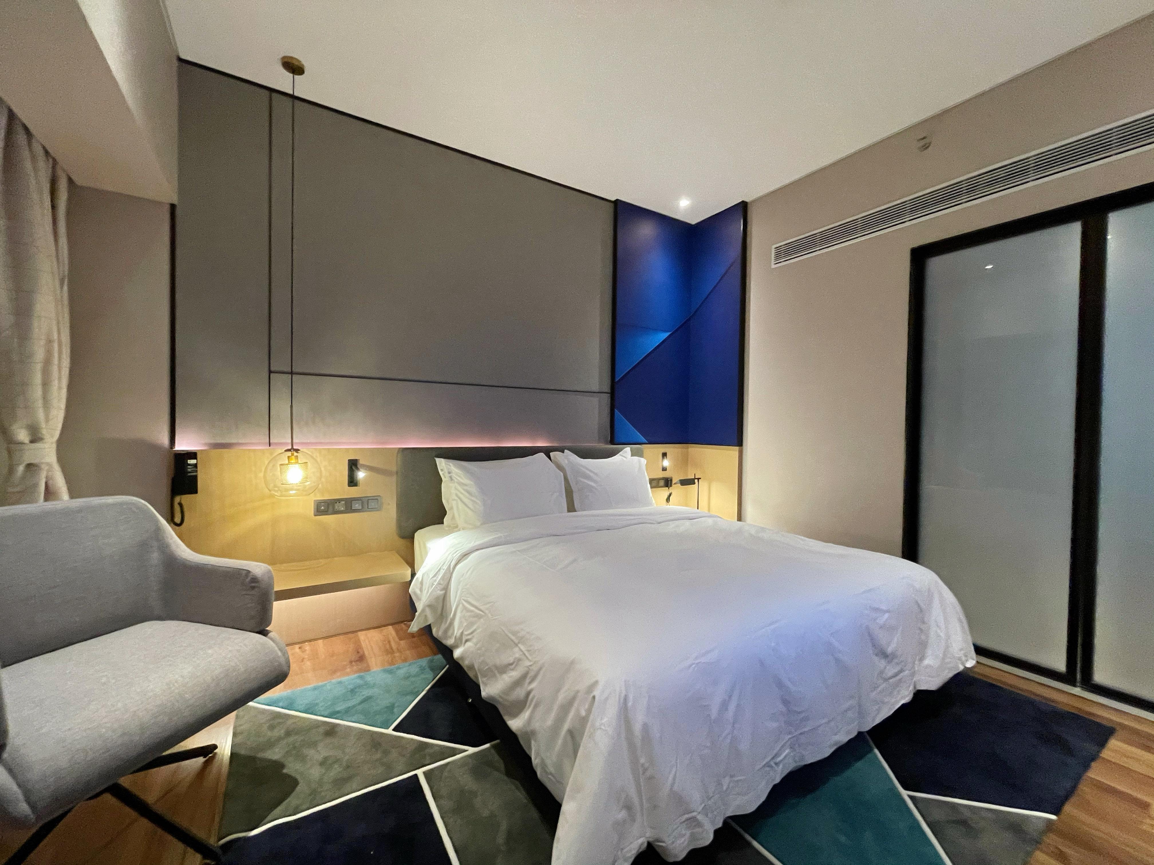 Holiday Inn Express Shenzhen Longhua By Ihg Exteriör bild